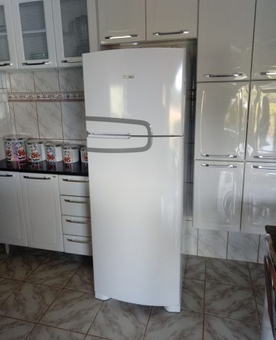 Geladeira/Refrigerador Consul Frost Free Duplex – Branca 340L CRM39ABBNA