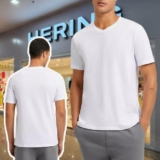 Camiseta Básica Masculina Flamê Com Decote V Hering
